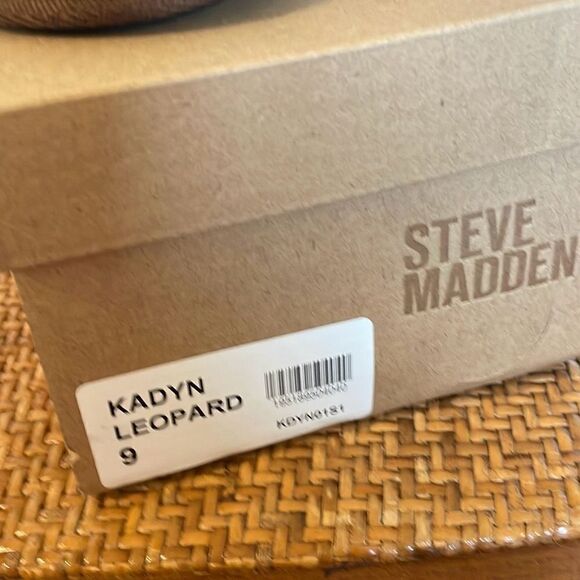 Steve Madden NWB  Kadyn leopard fuzzy slippers 9 - Picture 5 of 9